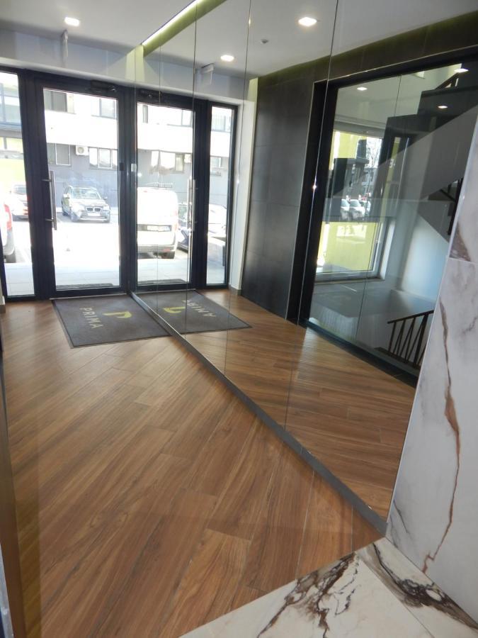 Phoenix Luxury Apartment Oradea Buitenkant foto