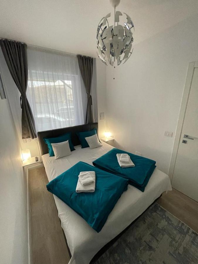 Phoenix Luxury Apartment Oradea Buitenkant foto