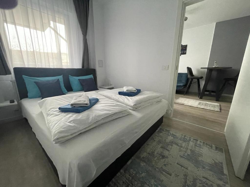 Phoenix Luxury Apartment Oradea Buitenkant foto